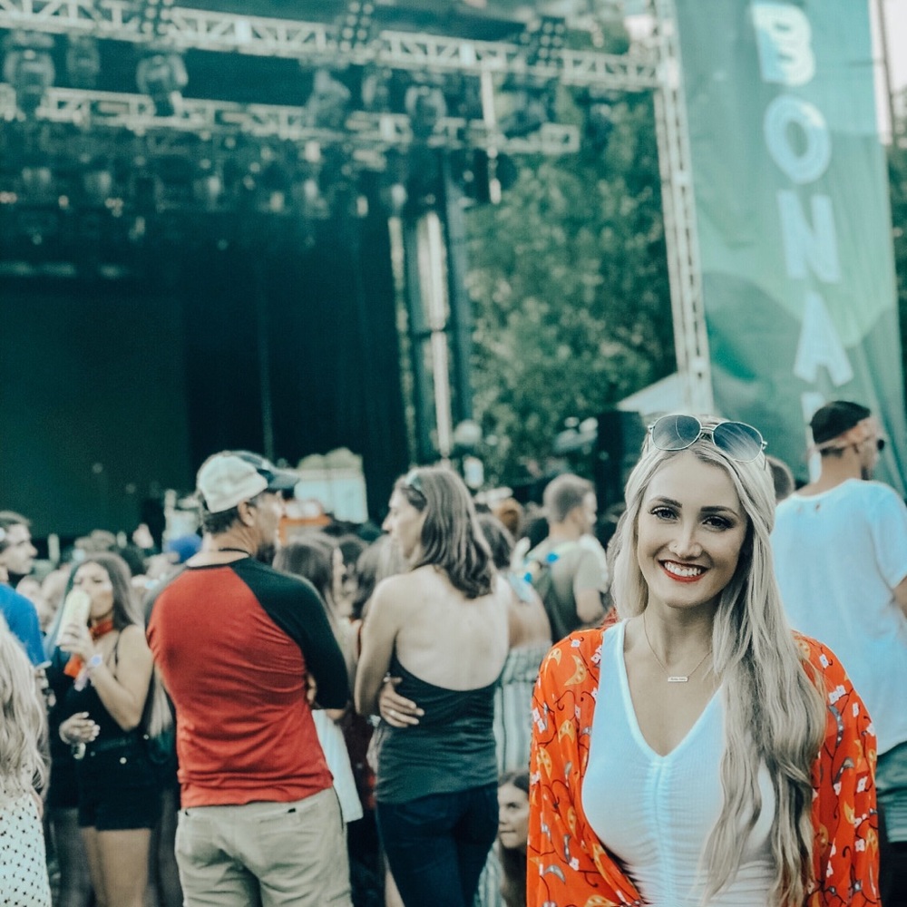 Meet your Posher, Hailey